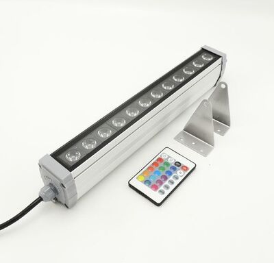 Wallwasher / 36 Watt / 100 Cm / (RGB) / SIVA ÜSTÜ / IP65 / 220 V