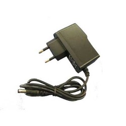  - 12 Volt 1 Amper Adaptör
